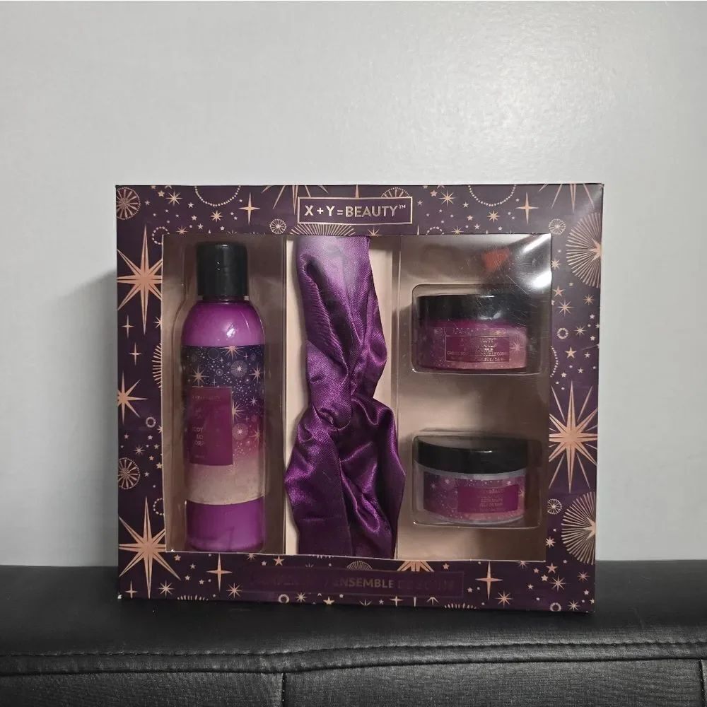 X + Y = Beauty Pamper Kit / Ensemble De Soins Gift Set, New